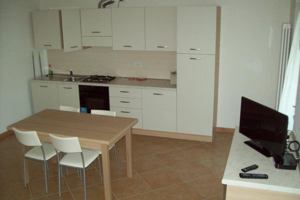 Apartment Maria เบรนโซเน ซูล การ์ดา ภายนอก รูปภาพ